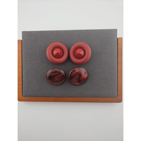 Red Round Clip On Statement Earrings 2 Pairs Oversized Retro Mod Swirl Bold - Picture 1 of 3